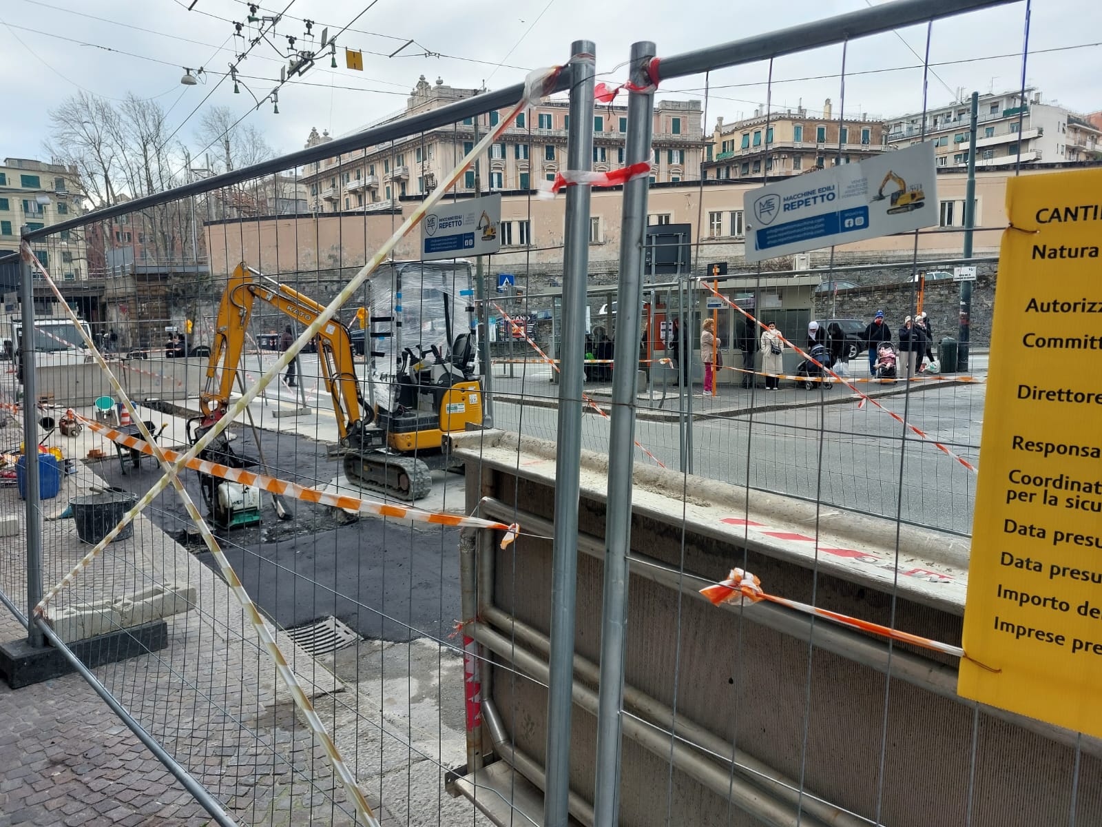 piazza montano — Genova