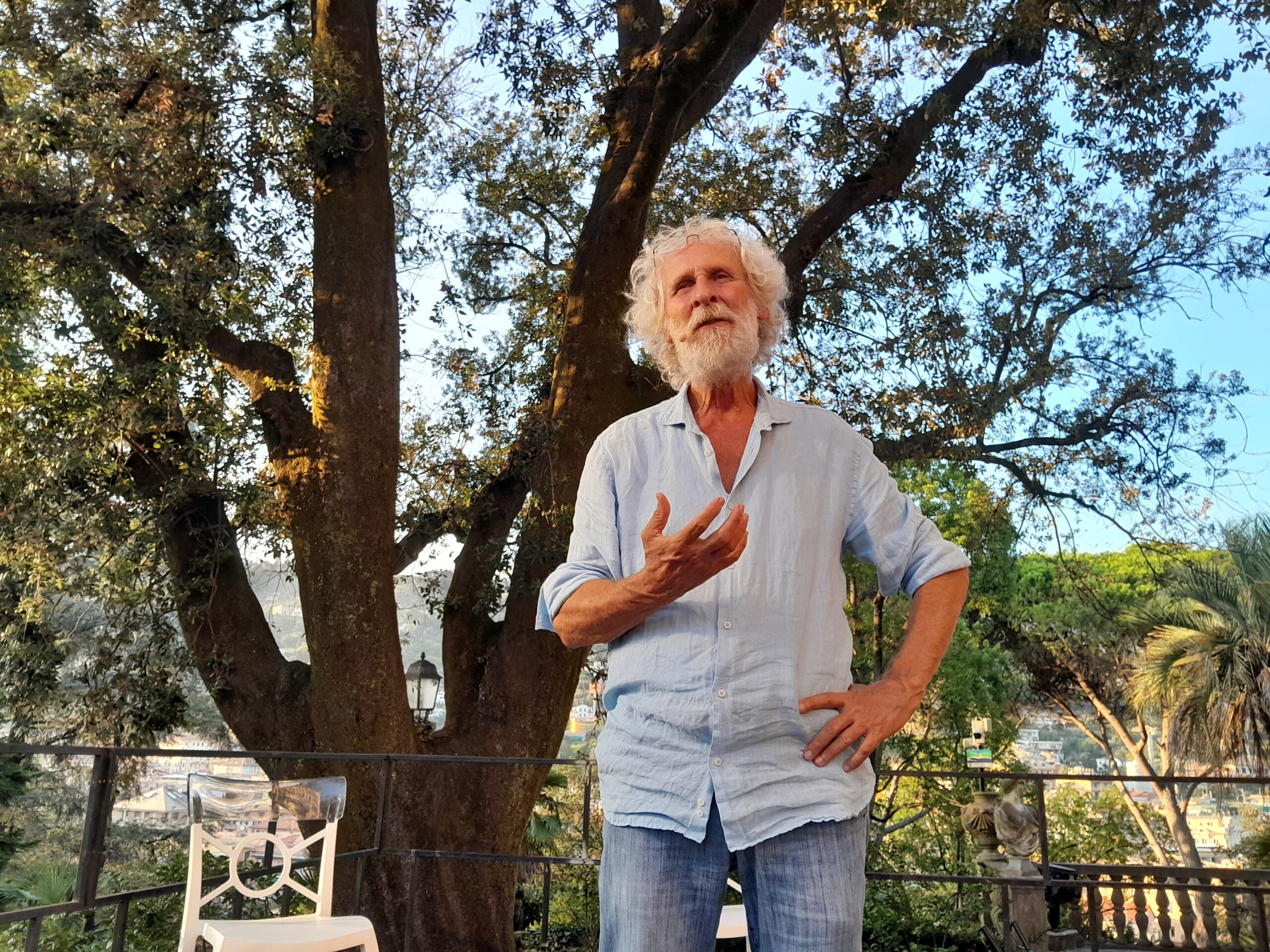 PINO PETRUZZELLI SUL PALCO DI VILLA DURAZZO
