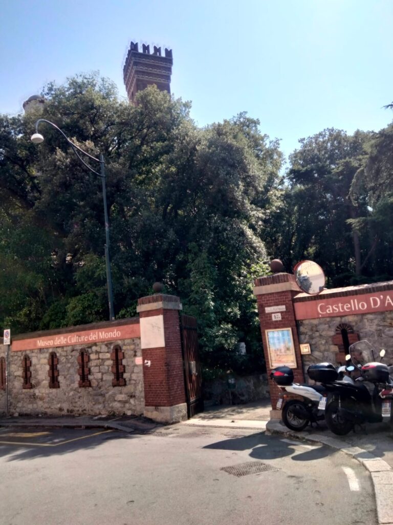 castello_d'Albertis_castelletto